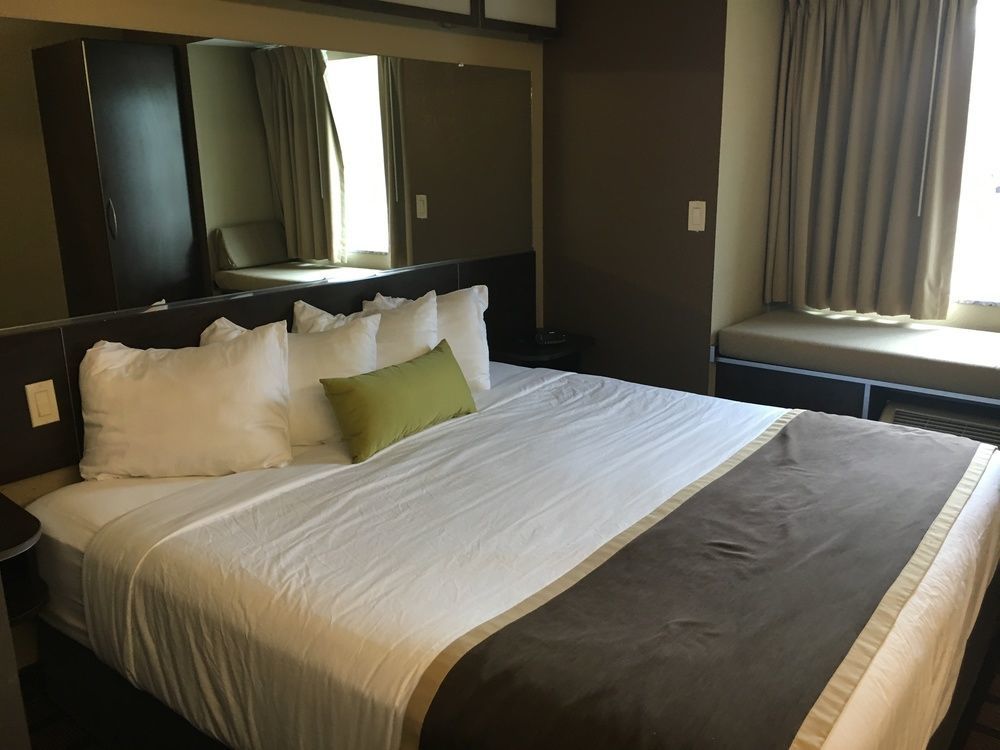 Microtel Inn & Suites By Wyndham Michigan City Zewnętrze zdjęcie